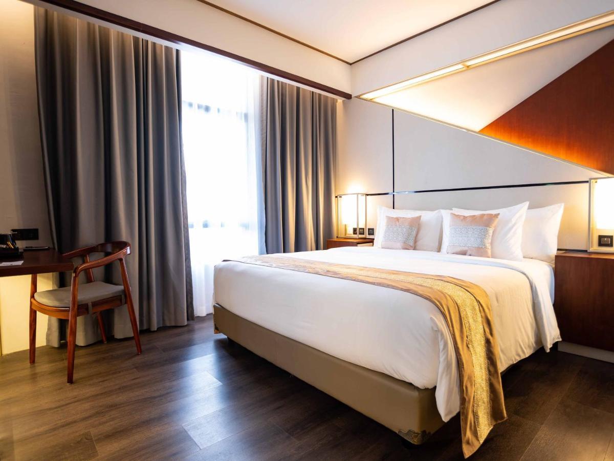Rayz Umm Hotel Μαλάνγκ Εξωτερικό φωτογραφία